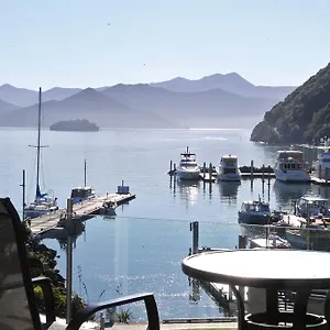  Apartment Waterfront New Zealand